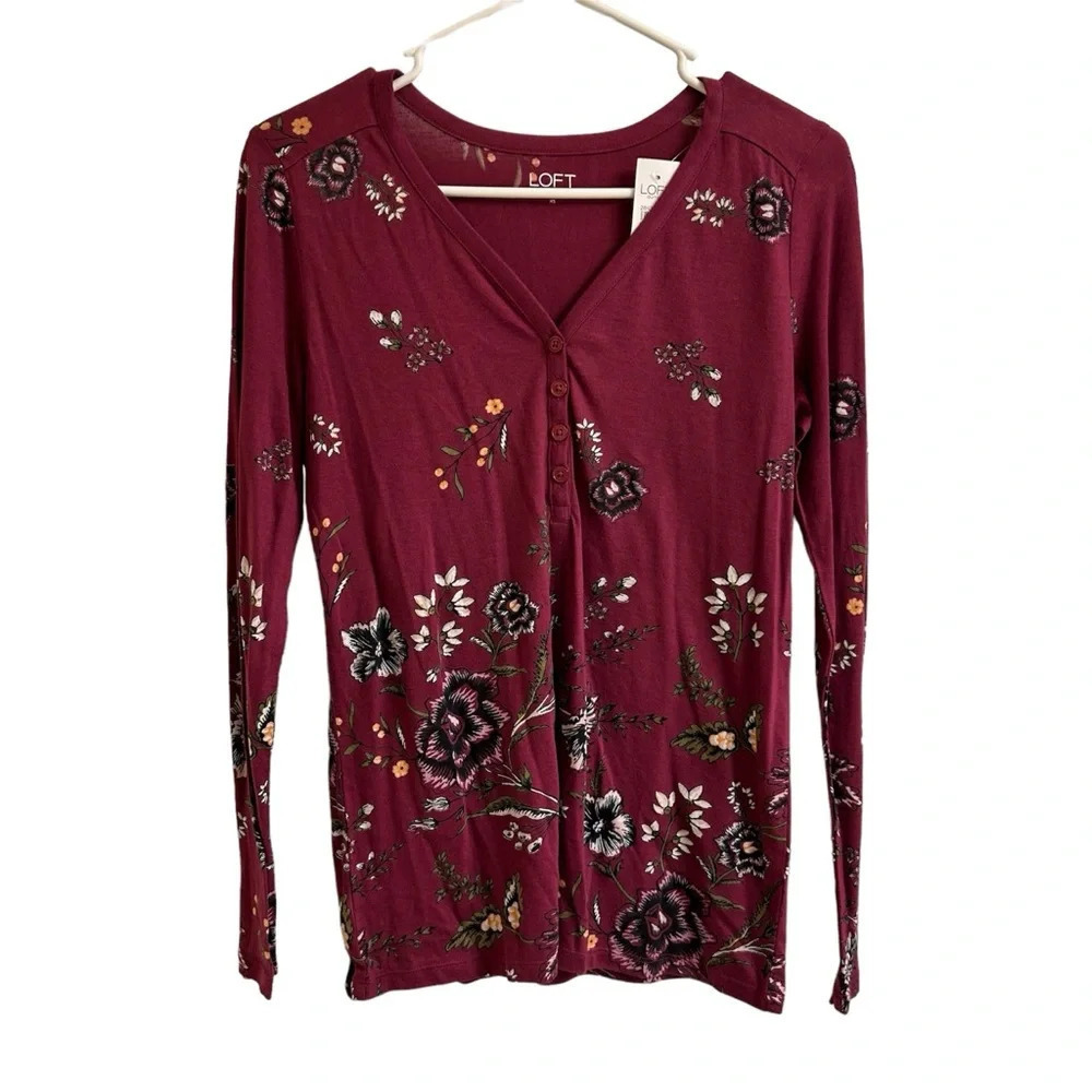 Ann Taylor LOFT Outlet Women XS Fuschia Long Sleeve Button Henley Floral Top